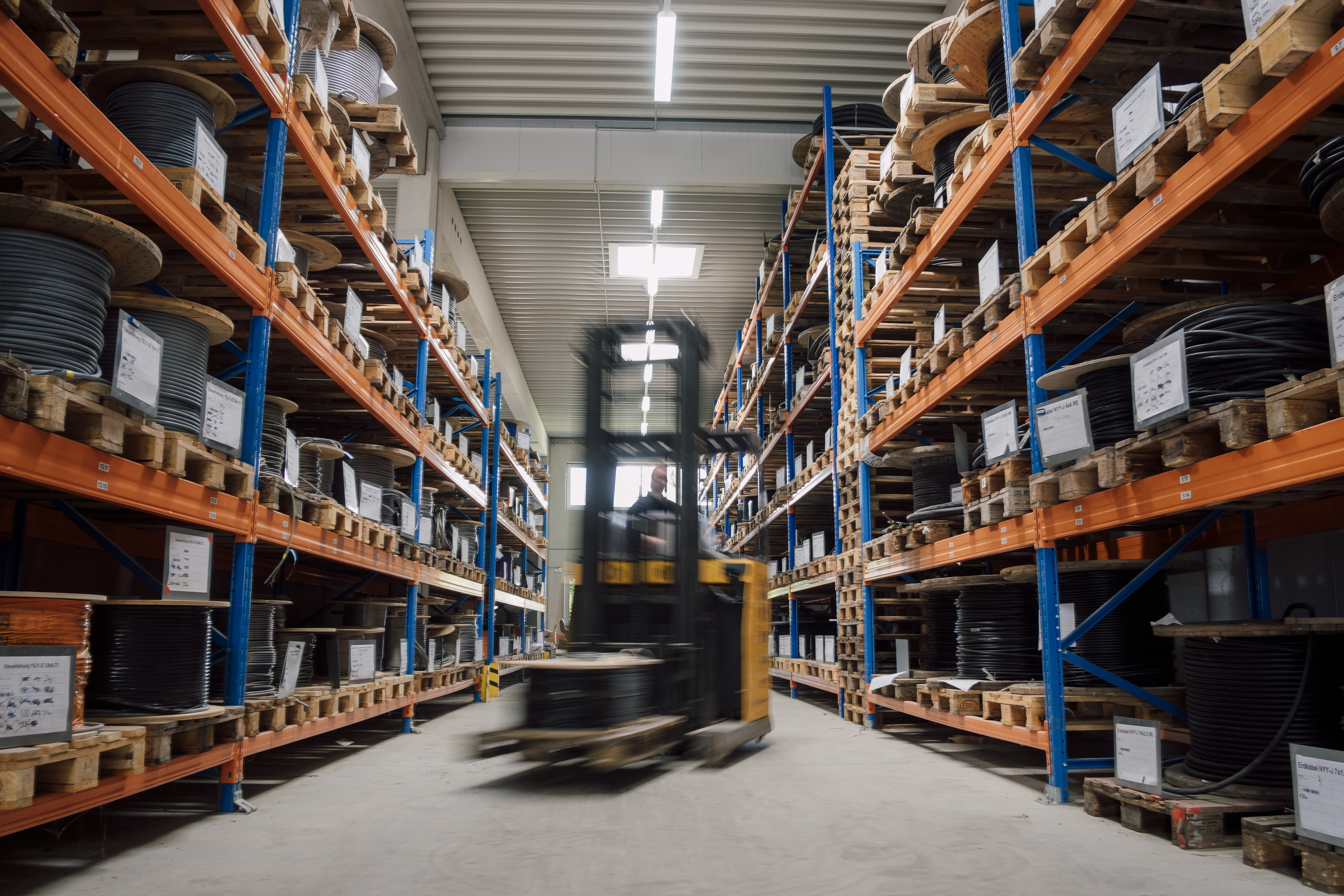 Elektro Hansmeier, Lager, Kabel, Transport, Hochlagerregal